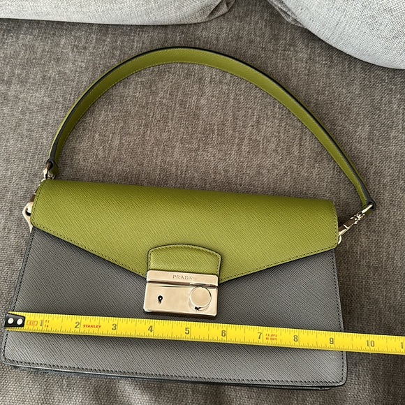 PRADA Authentic 
Saffiano Lux Bi-Color Sound Shoulder Bag Mercurio Edera - Picture 5 of 6